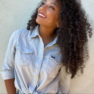 Wrangler denim button down shirt